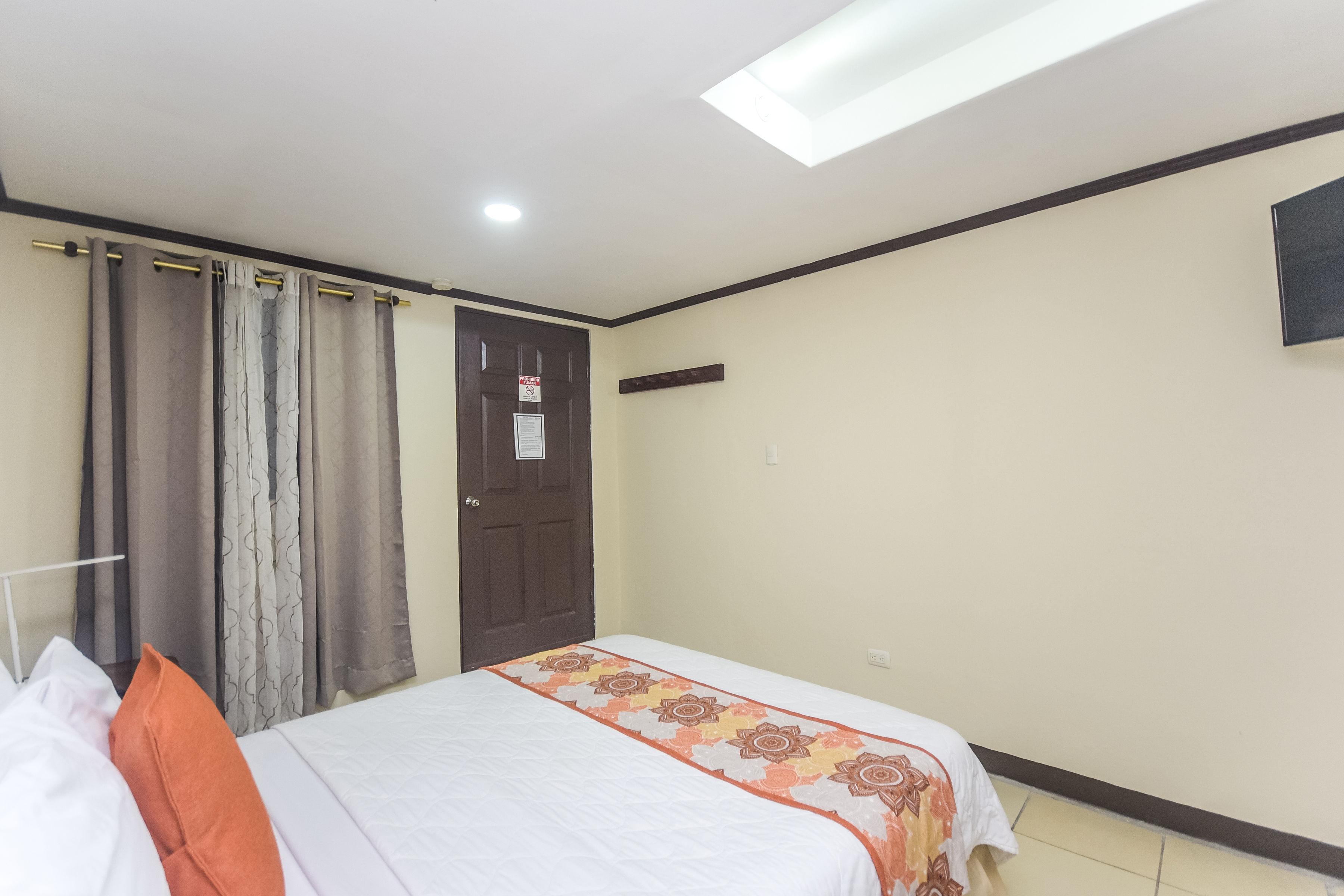 Berlor Airport Inn Río Segundo Eksteriør billede