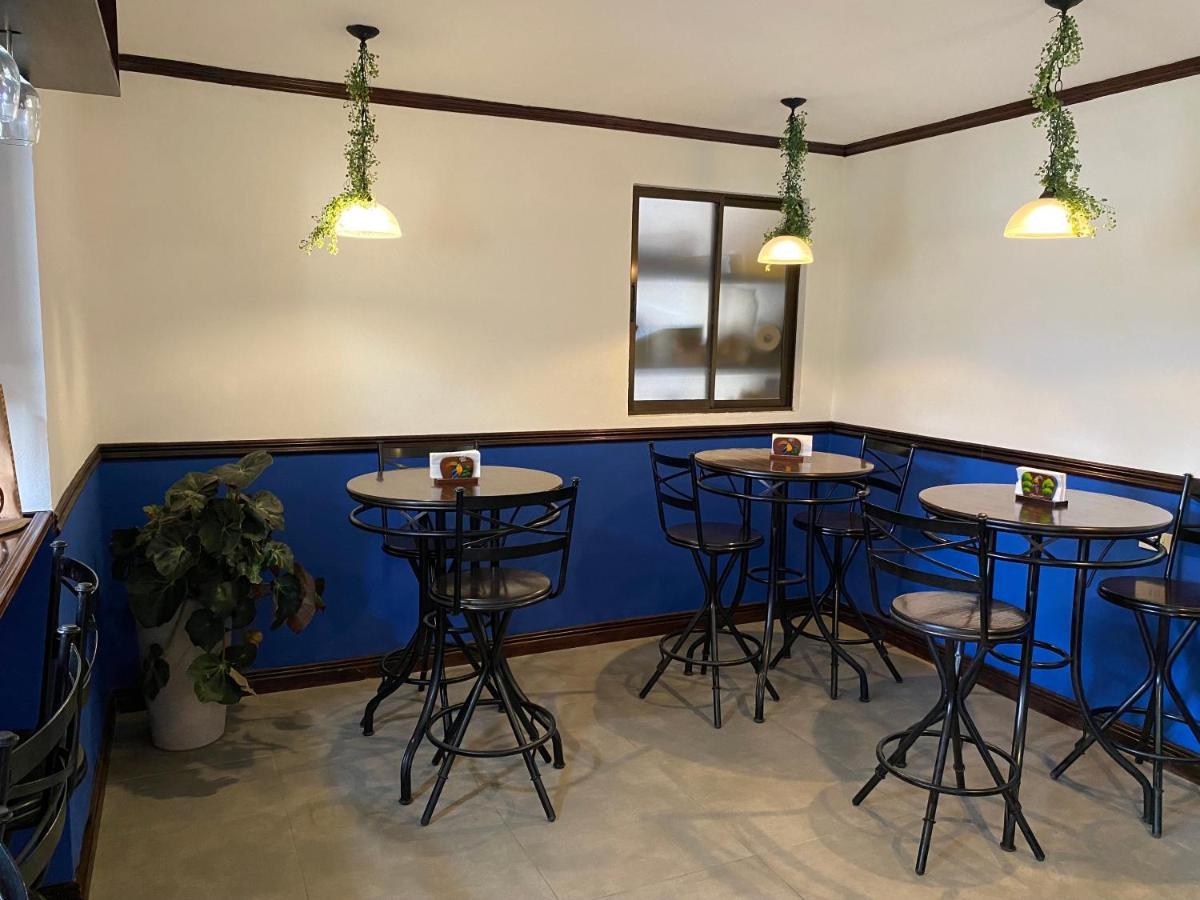 Berlor Airport Inn Río Segundo Eksteriør billede
