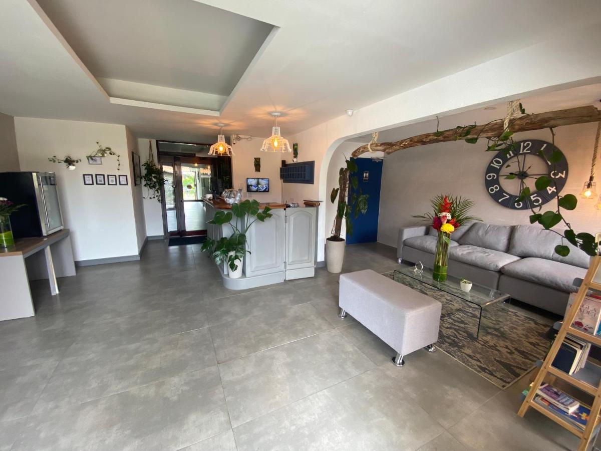 Berlor Airport Inn Río Segundo Eksteriør billede