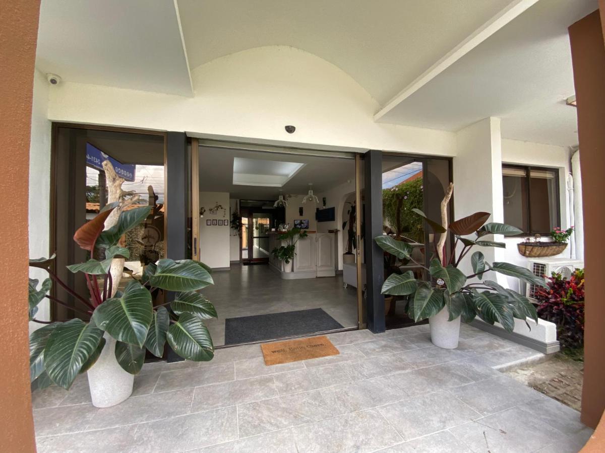 Berlor Airport Inn Río Segundo Eksteriør billede